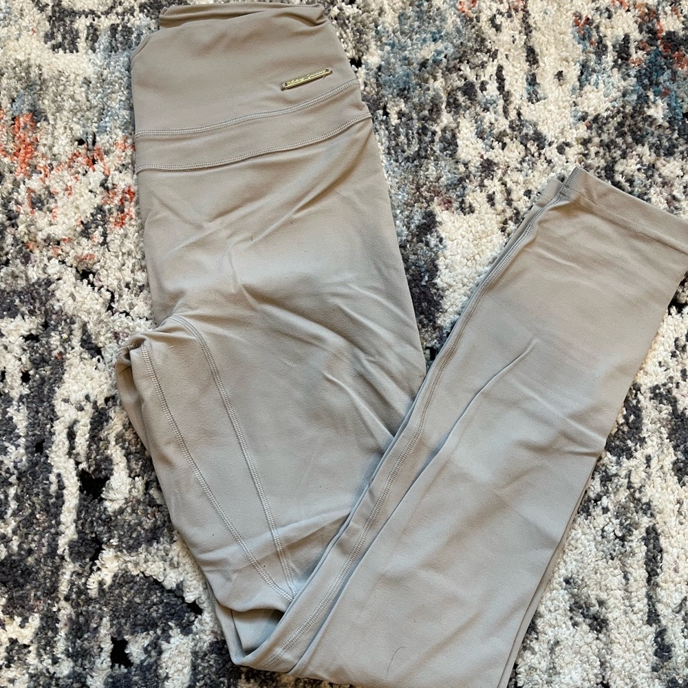 Gymshark X Whitney Simmons V4 Highrise Legging (Beige)